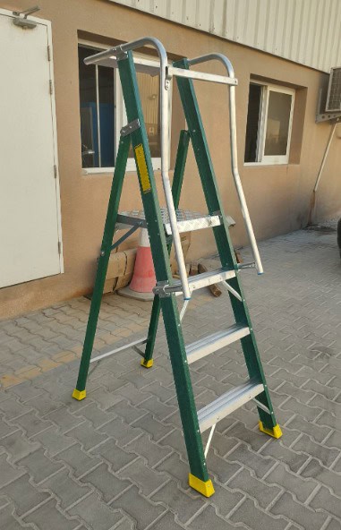 FIBER GLASS LADDERS WITH SUPPORT